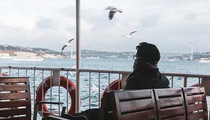 开云平台-法国乒乓球队险胜英国，王皓一己之力扛起全队的传奇时刻