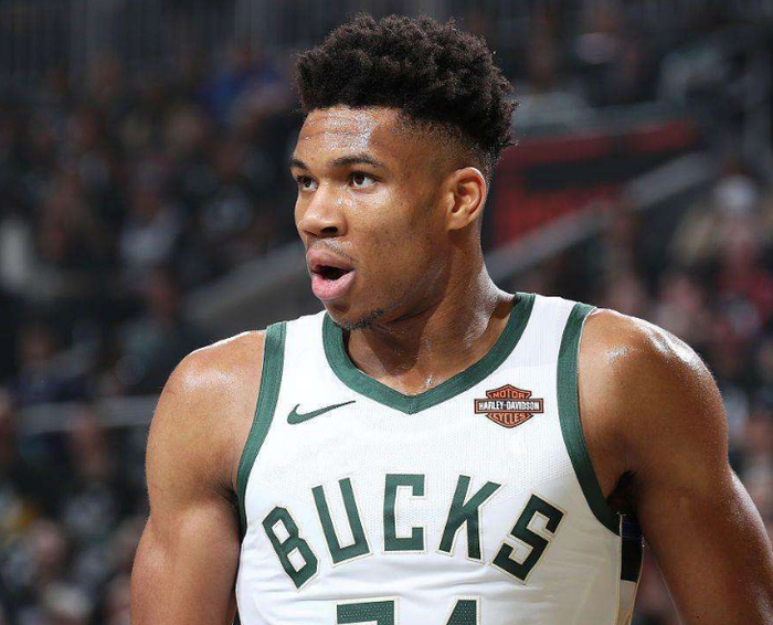 江苏队逆转独行侠，字母哥关键制胜