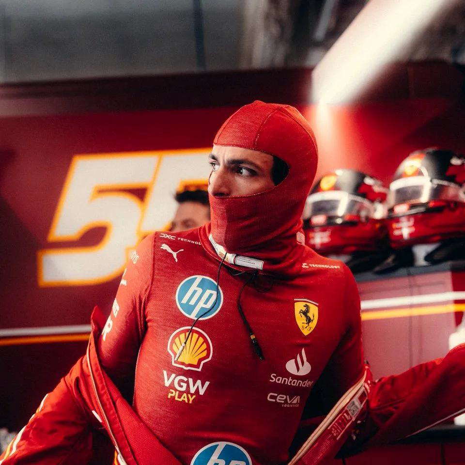 开云体育在线-雷诺车队险胜威廉姆斯，塞恩斯关键制胜