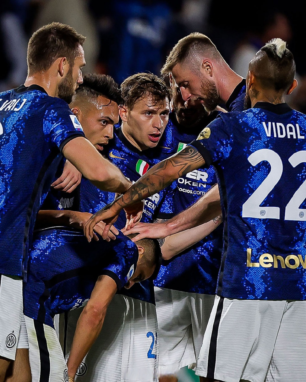 开云体育-AC米兰横扫国际米兰，卡拉斯科惊艳四座